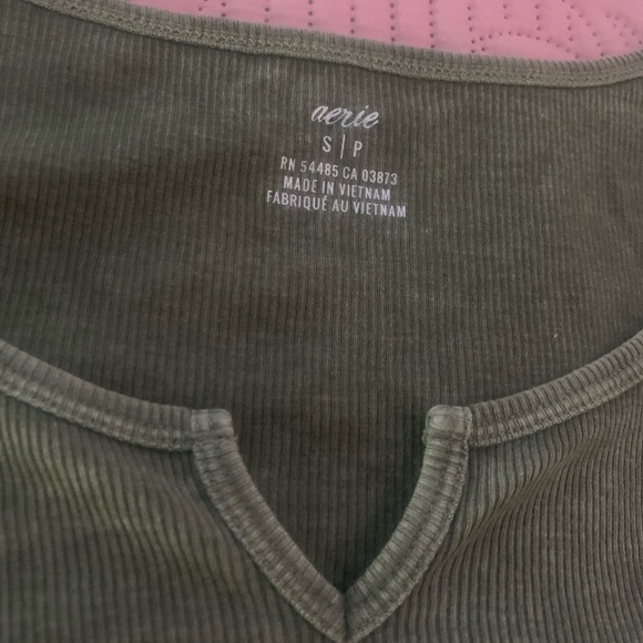 Green crop top - Picture 2 of 2